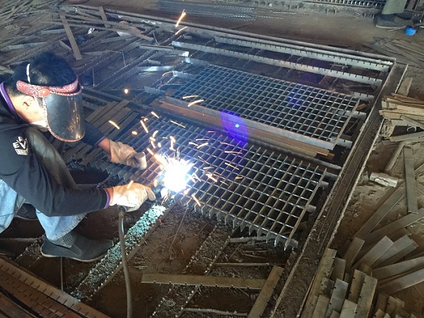 對(duì)插鋼格柵.jpg 對(duì)插鋼格柵.jpg