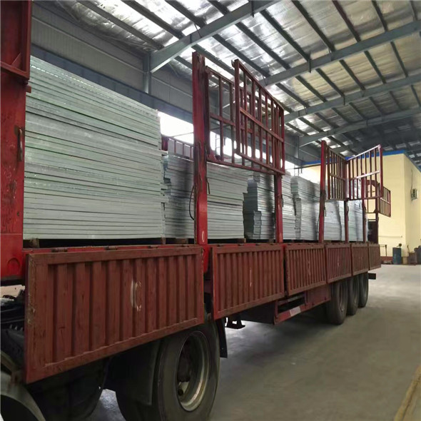 熱浸鋅鋼格板.jpg 熱浸鋅鋼格板.jpg