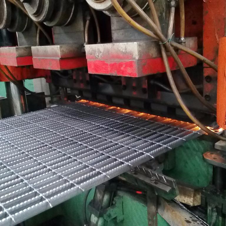 齒形鋼格板.jpg 齒形鋼格板.jpg